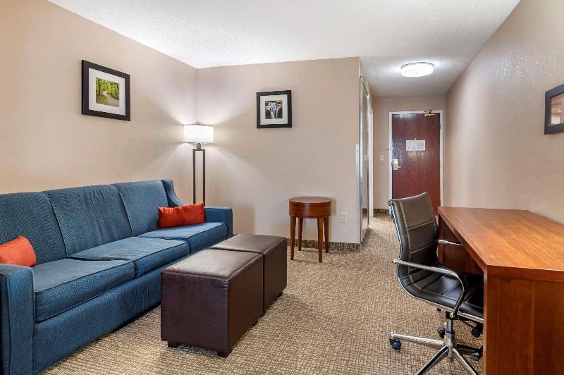 Comfort Inn Lawrenceburgh Area image