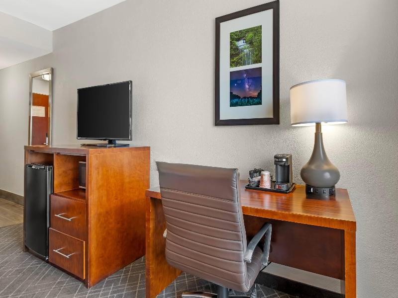 Comfort Inn Madison image