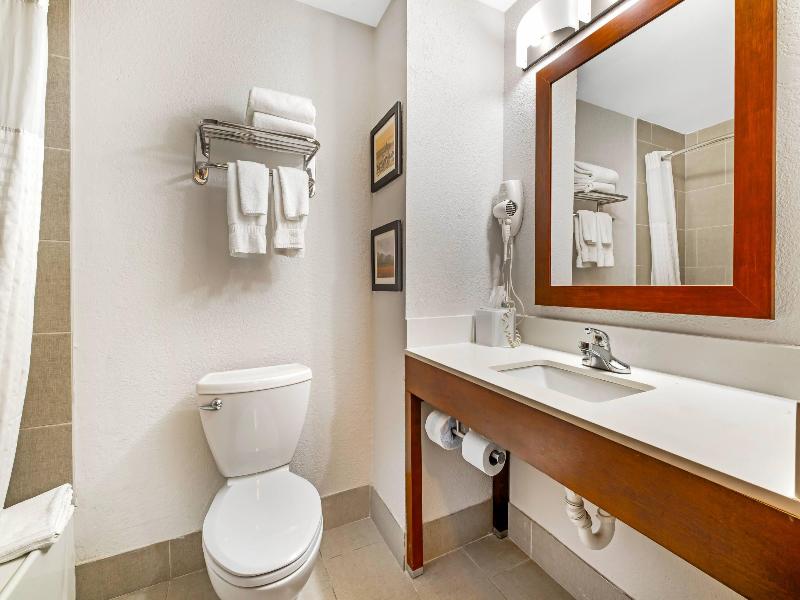 Comfort Inn Madison image