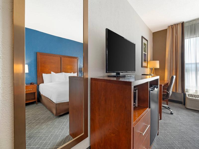Comfort Inn Madison image