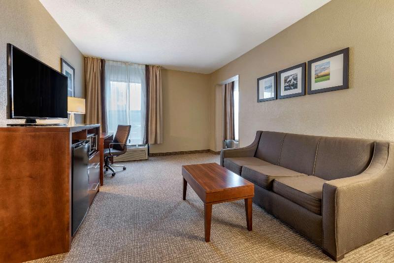Comfort Inn Madison image