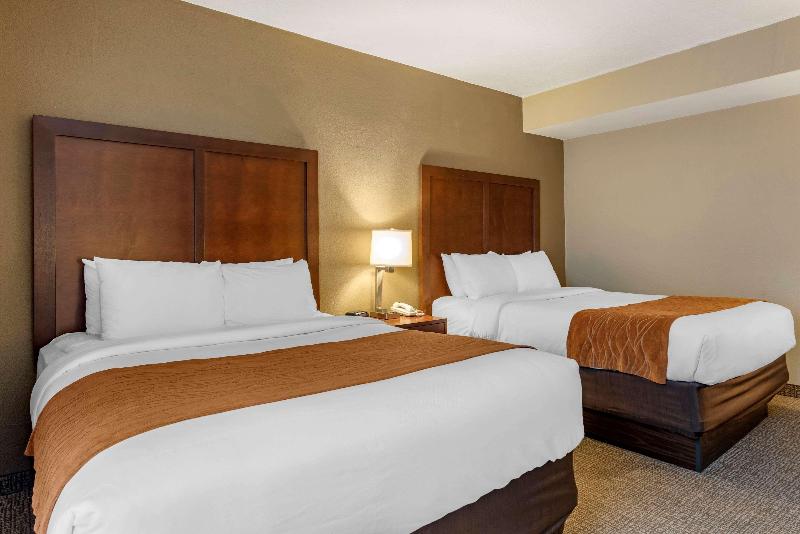 Comfort Inn Madison image