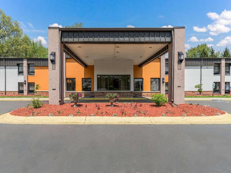 Quality Inn Portage image