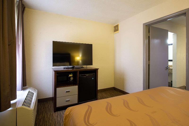 Quality Inn Portage image