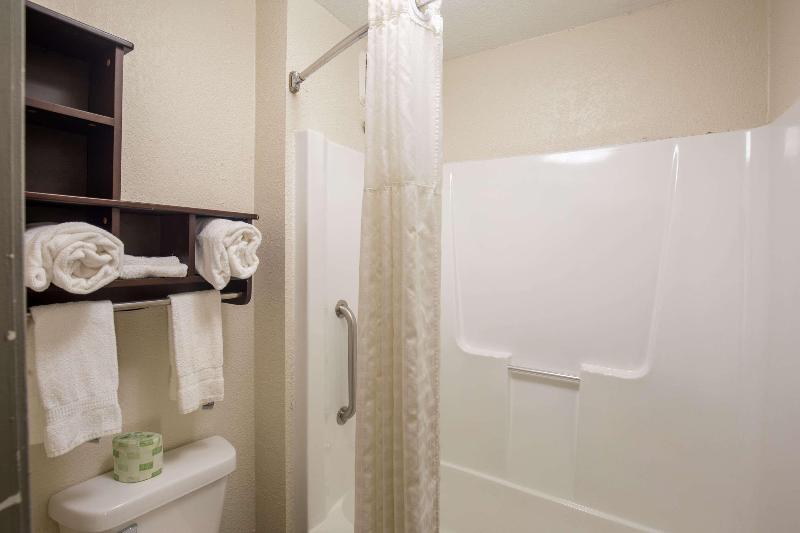 Quality Inn Portage image