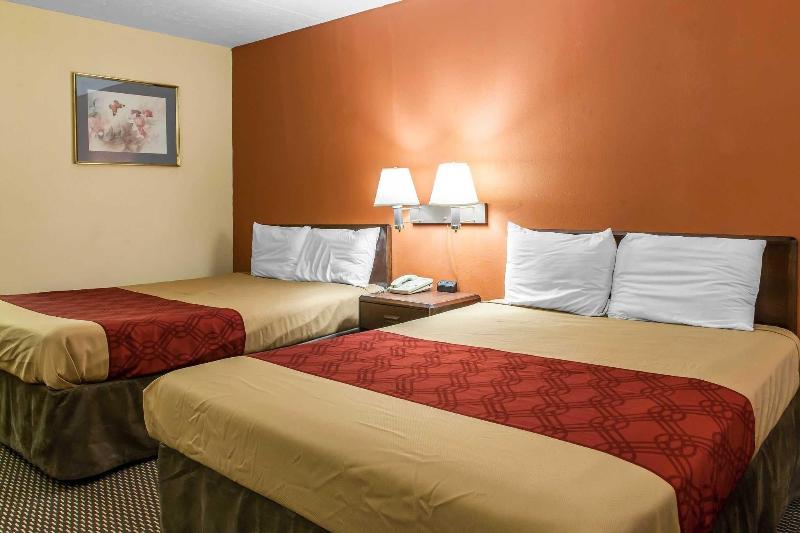 Econo Lodge Seymour image