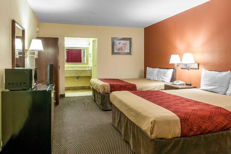 Econo Lodge Seymour image