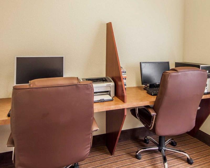 Best Western Coffeyville Central Business District image
