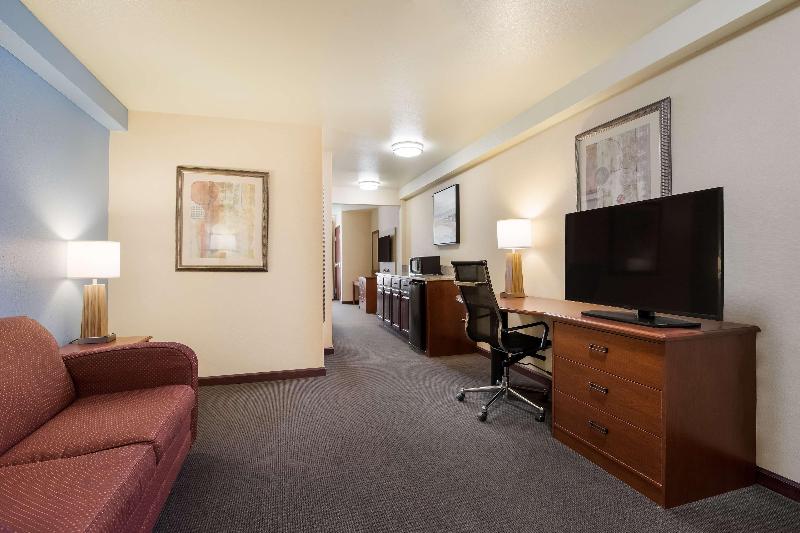Best Western Coffeyville Central Business District image 5