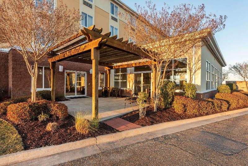 Sleep Inn & Suites Ruston Area image