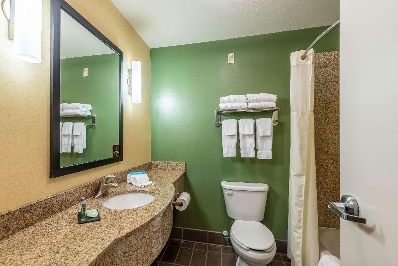 Sleep Inn & Suites Ruston Area image