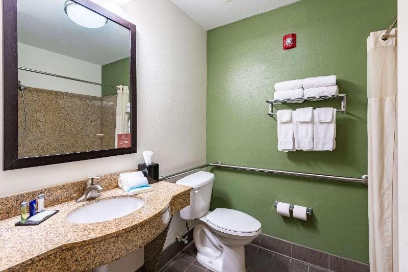 Sleep Inn & Suites Ruston Area image