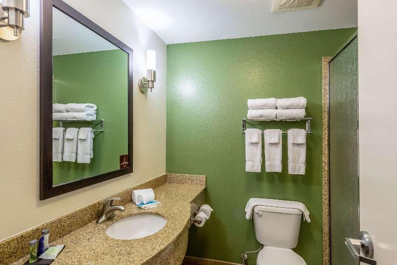 Sleep Inn & Suites Ruston Area image