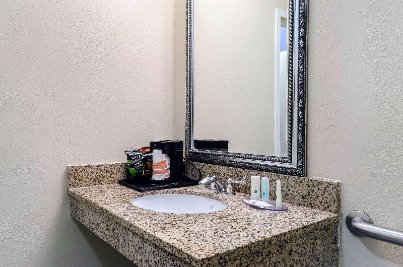 Quality Inn Ruston image
