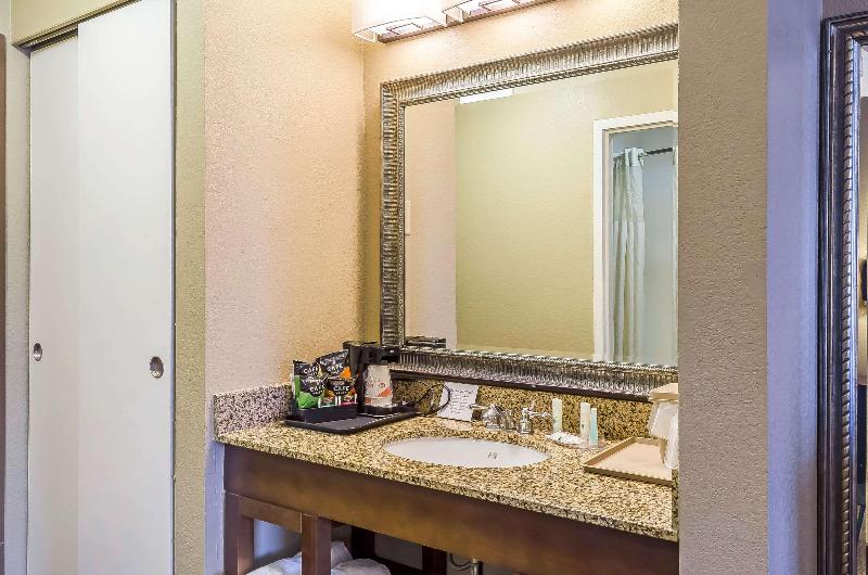 Quality Inn Ruston image