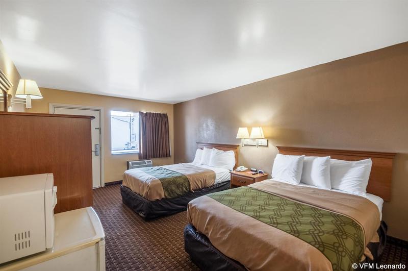 Econo Lodge Easton Route 50 image