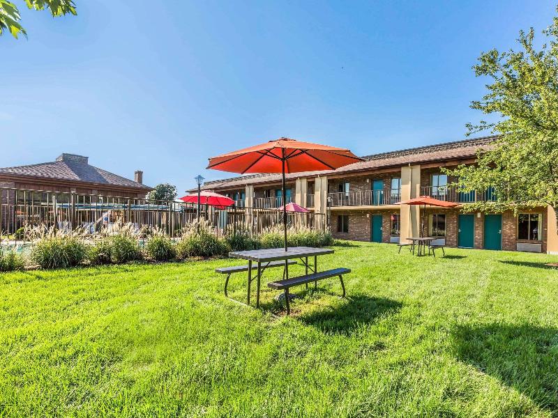 Quality Inn Easton image