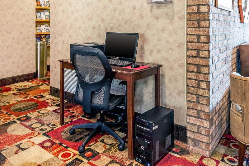 Quality Inn Easton image