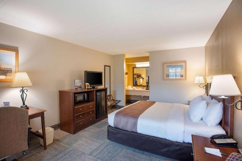 Quality Inn Easton image