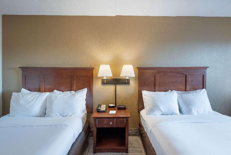 Quality Inn Easton image