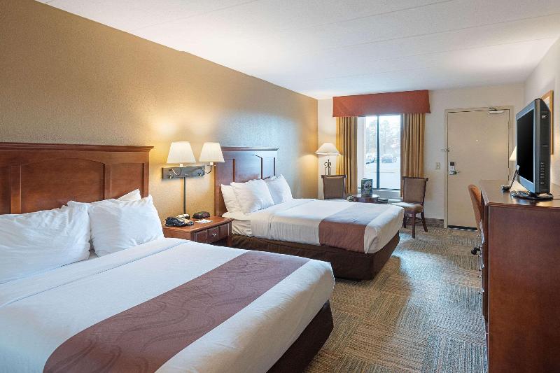 Quality Inn Easton image