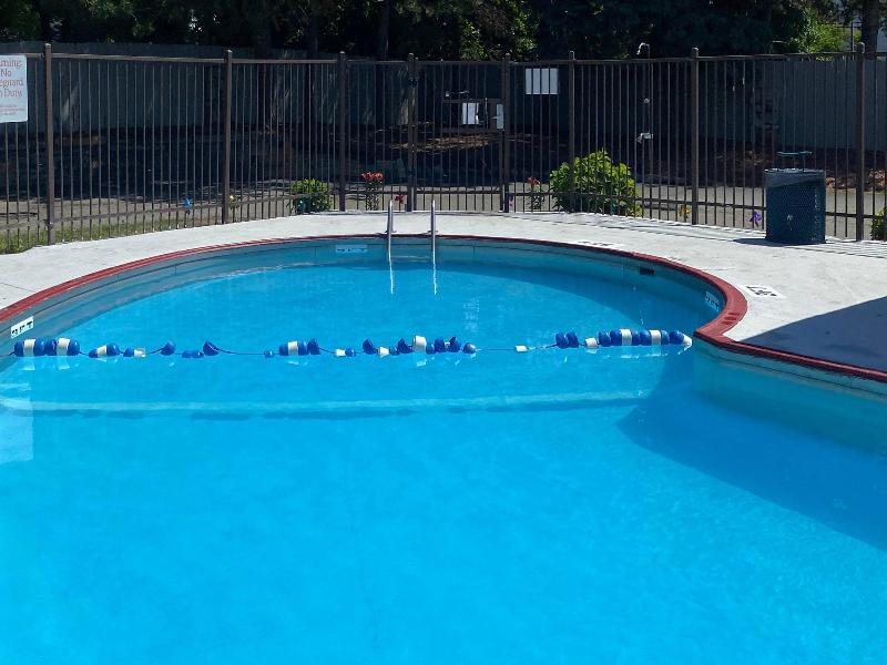 Rodeway Inn Auburn Hills image