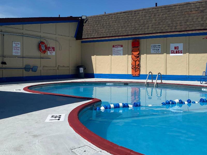 Rodeway Inn Auburn Hills image