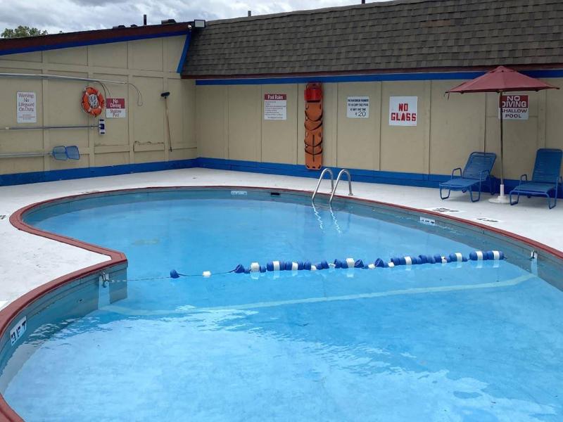 Rodeway Inn Auburn Hills image