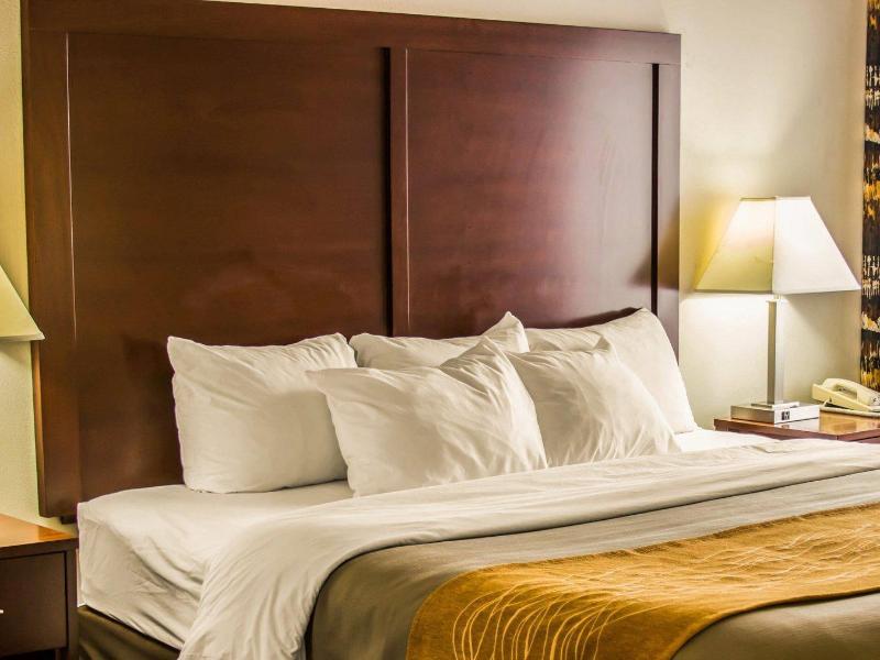 Comfort Inn image