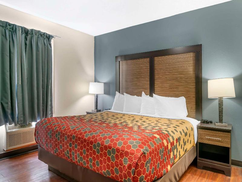 SUITE KING SIZE BED