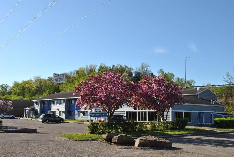 Rodeway Inn Red Wing image