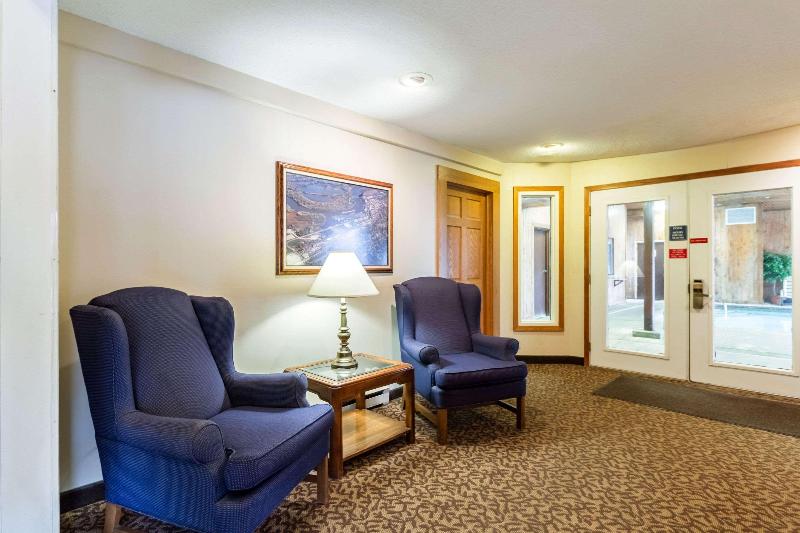 Rodeway Inn Red Wing image