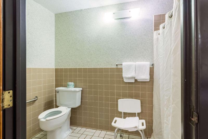 Rodeway Inn Red Wing image