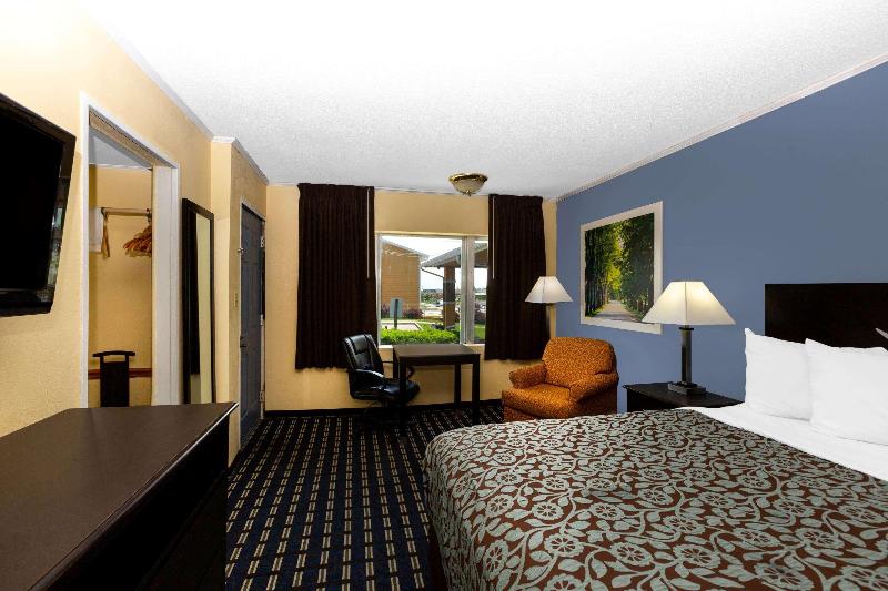 Days Inn by Wyndham Chillicothe image