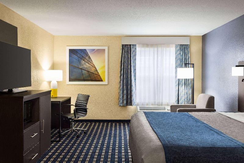 Days Inn by Wyndham Chillicothe image