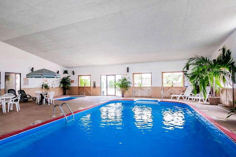 Quality Inn Ozarks Heritage Region image