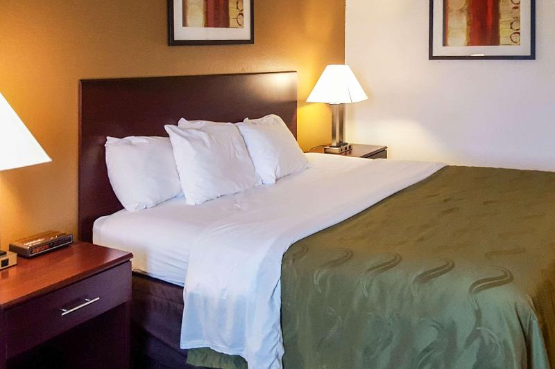 Quality Inn Ozarks Heritage Region image