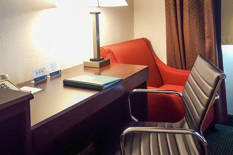 Quality Inn Ozarks Heritage Region image