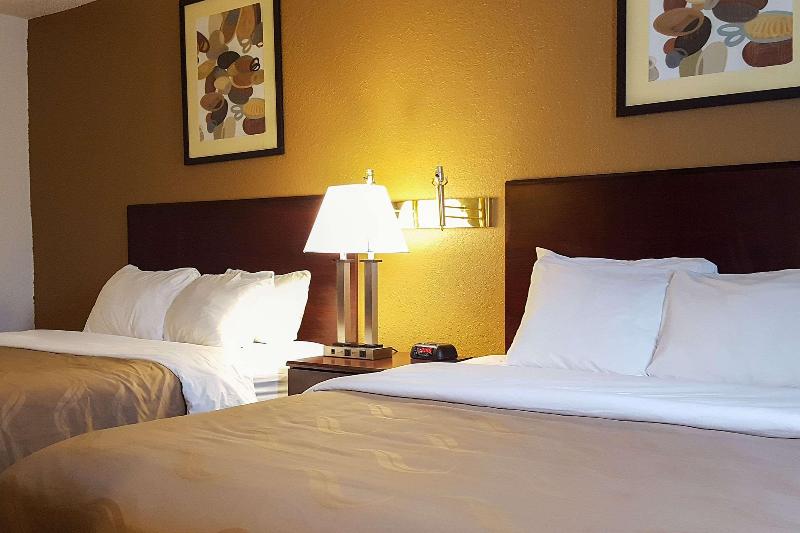 Quality Inn Ozarks Heritage Region image
