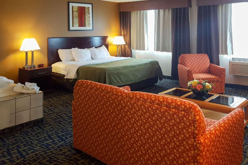 Quality Inn Ozarks Heritage Region image