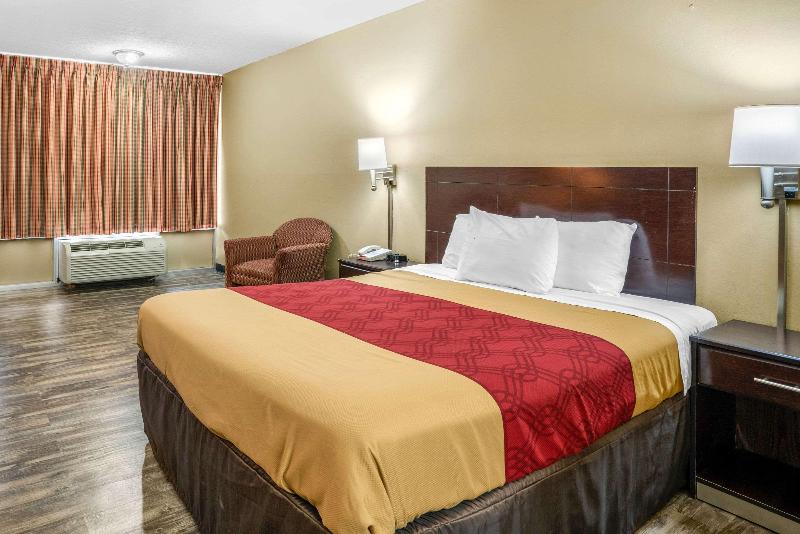 Econo Lodge near Missouri University of Science image