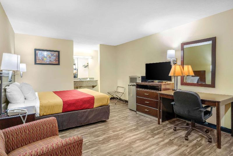 Econo Lodge near Missouri University of Science image