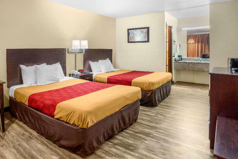 Econo Lodge near Missouri University of Science image