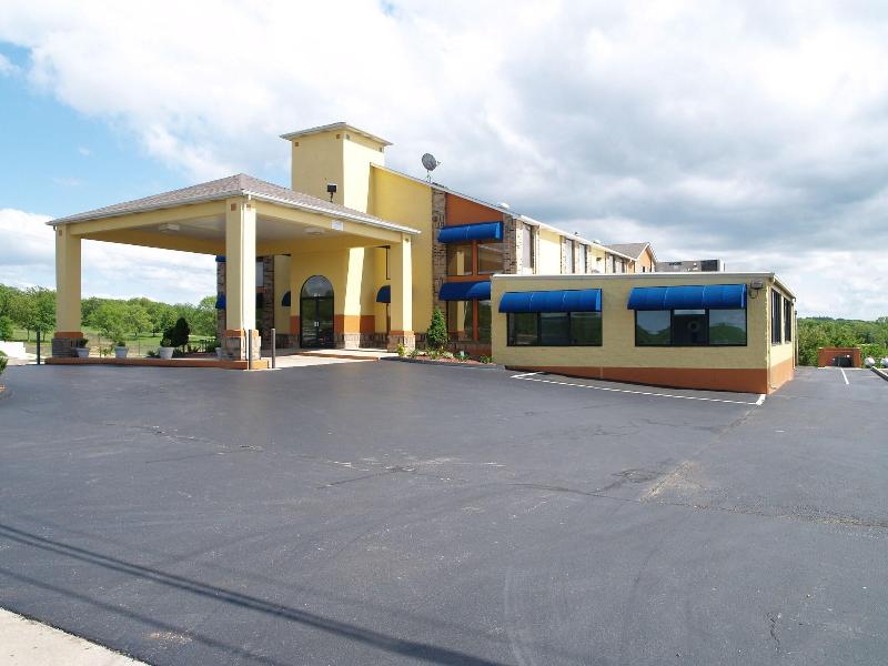 Quality Inn Historic Route 66 image