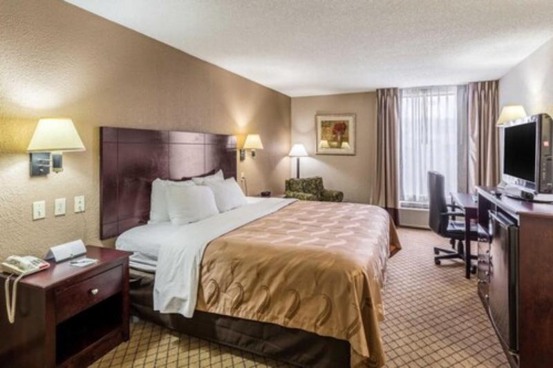 Quality Inn Historic Route 66 image