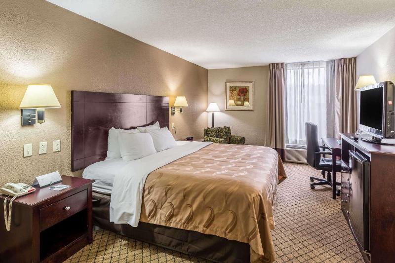 Quality Inn Historic Route 66 image