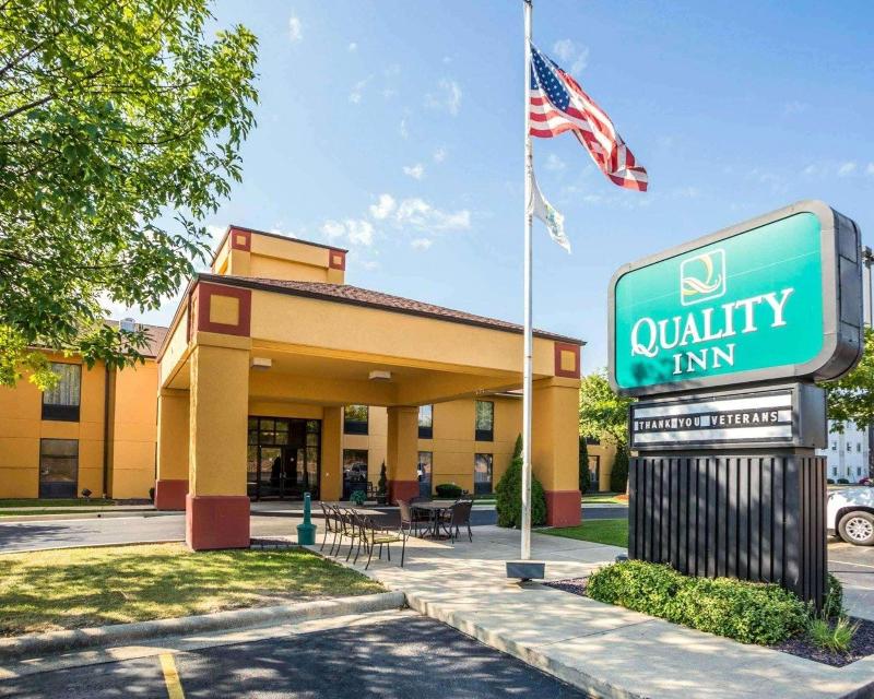 Quality Inn St. Robert - Ft. Leonard Wood image