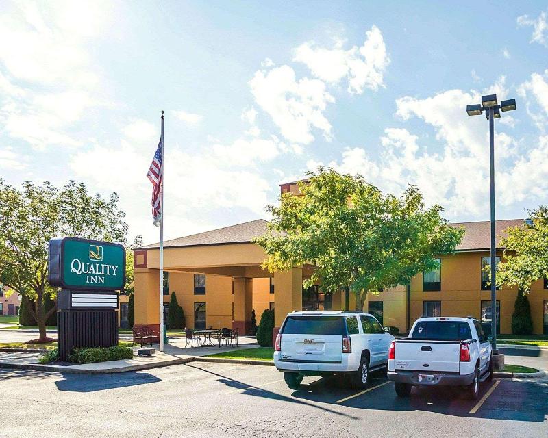 Quality Inn St. Robert - Ft. Leonard Wood image