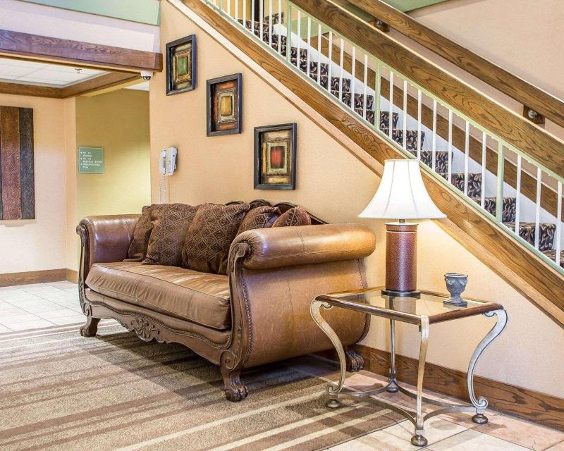 Quality Inn St. Robert - Ft. Leonard Wood image