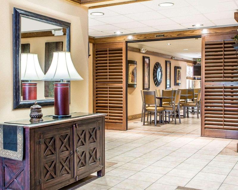 Quality Inn St. Robert - Ft. Leonard Wood image